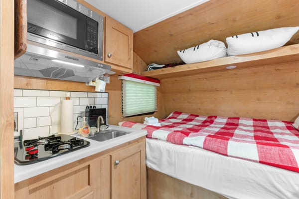Bonnie Red Retro Camper at Alpine Garden